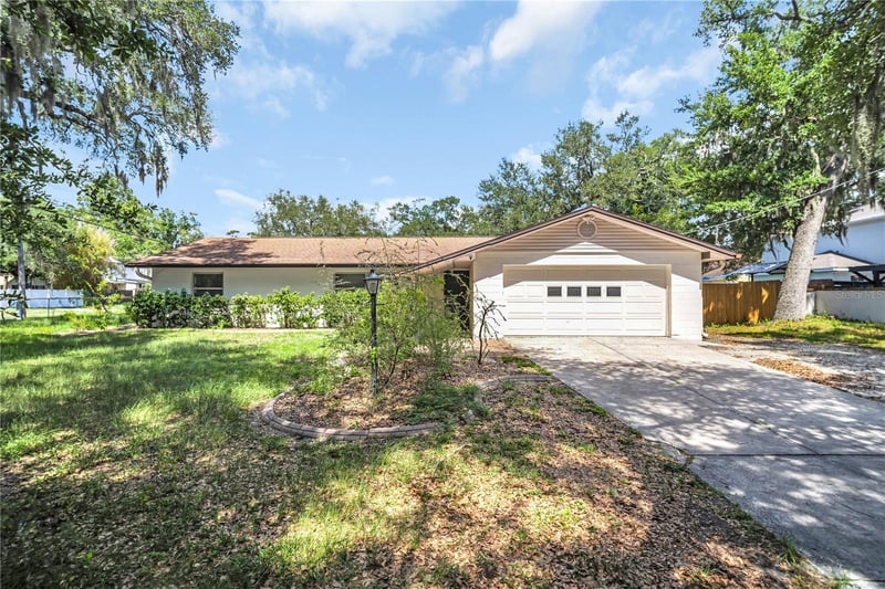 6820 South Shamrock Rd, Tampa, FL 33616