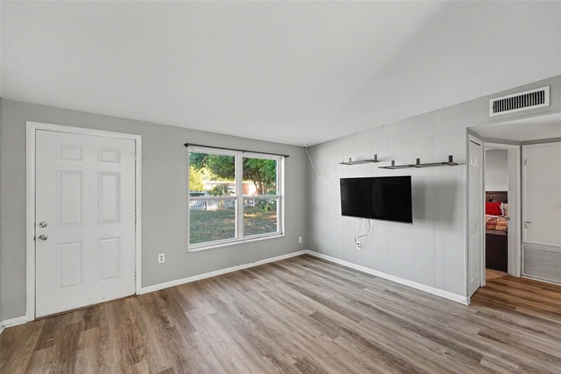 8036 Rose Ter, Seminole, FL 33777