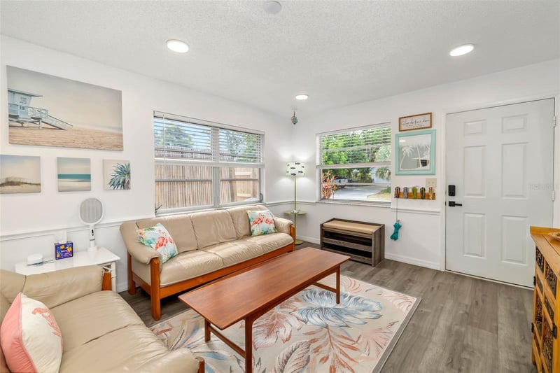 3049 Gypsy St, Sarasota, FL 34231