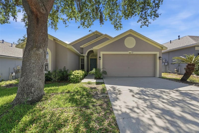 3511 Gray Whetstone St, Brandon, FL 33511