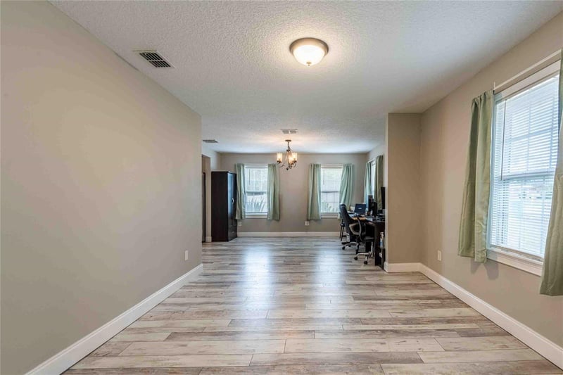37010 Church Ave, Dade City, FL 33525