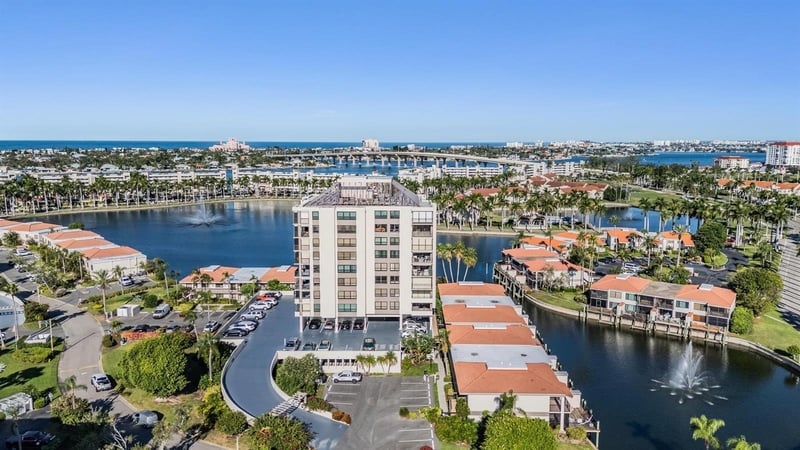 6294 Bahia Del Mar Cir #107, St Petersburg, FL 33715