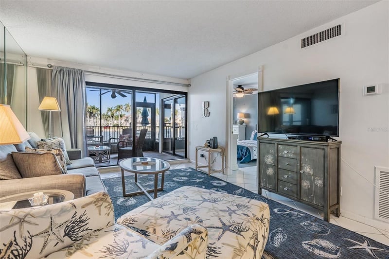 6294 Bahia Del Mar Cir #107, St Petersburg, FL 33715
