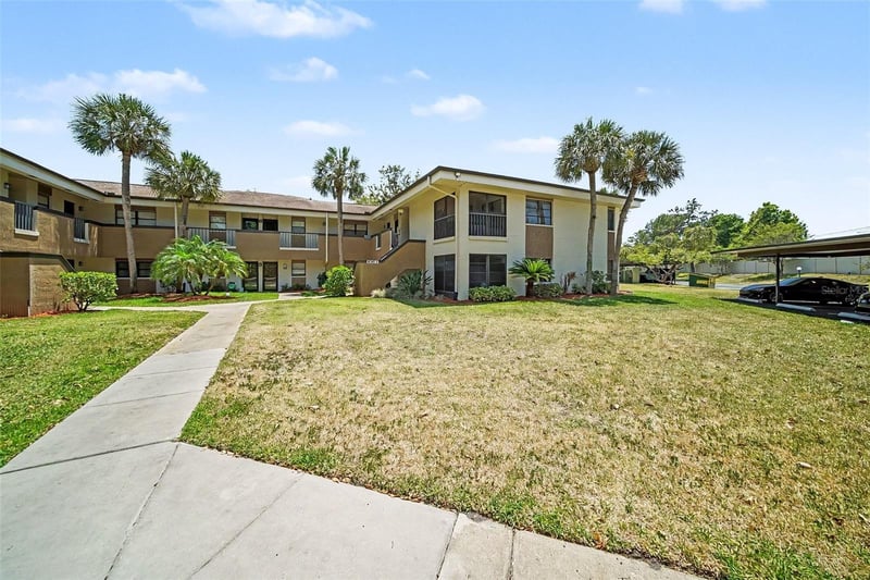 2700 Nebraska Ave #2-205, Palm Harbor, FL 34684