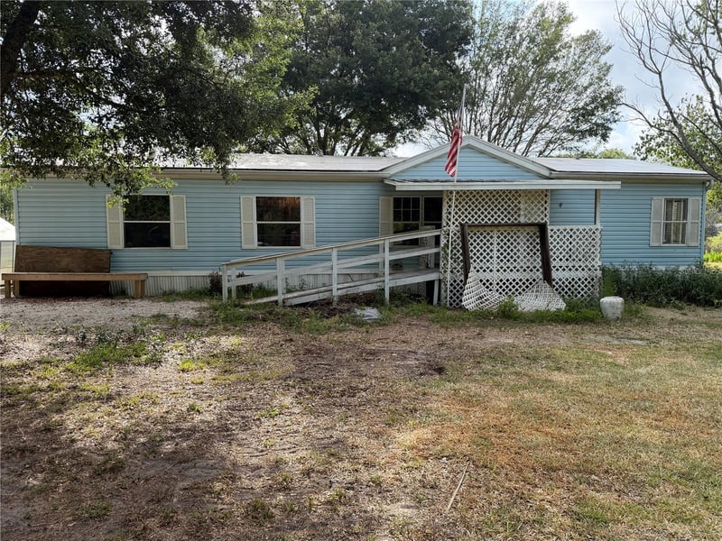 8336 Hamster Dr, Zephyrhills, FL 33540