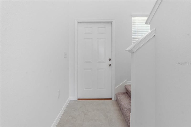 5224 White Chicory Dr, Apollo Beach, FL 33572