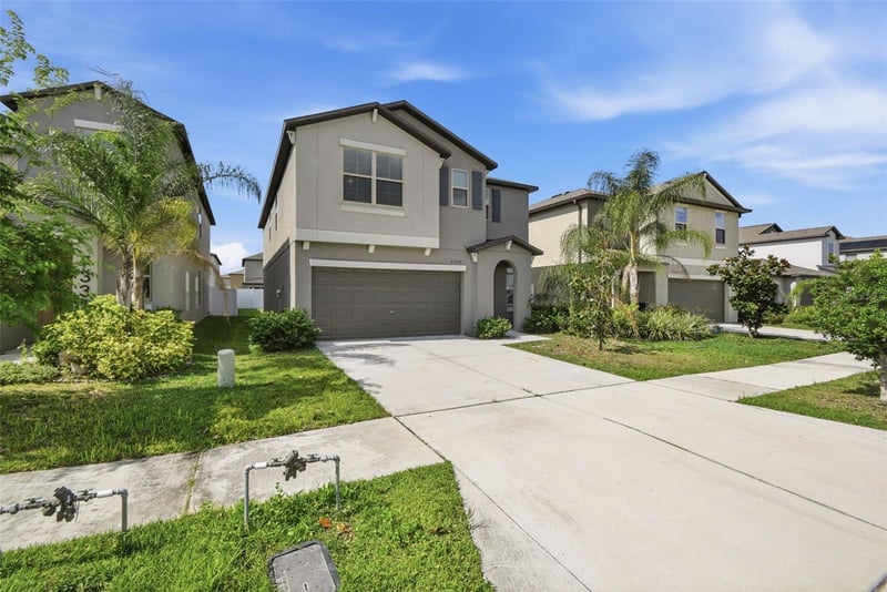 7329 Canterbury Bells Ct, Tampa, FL 33619
