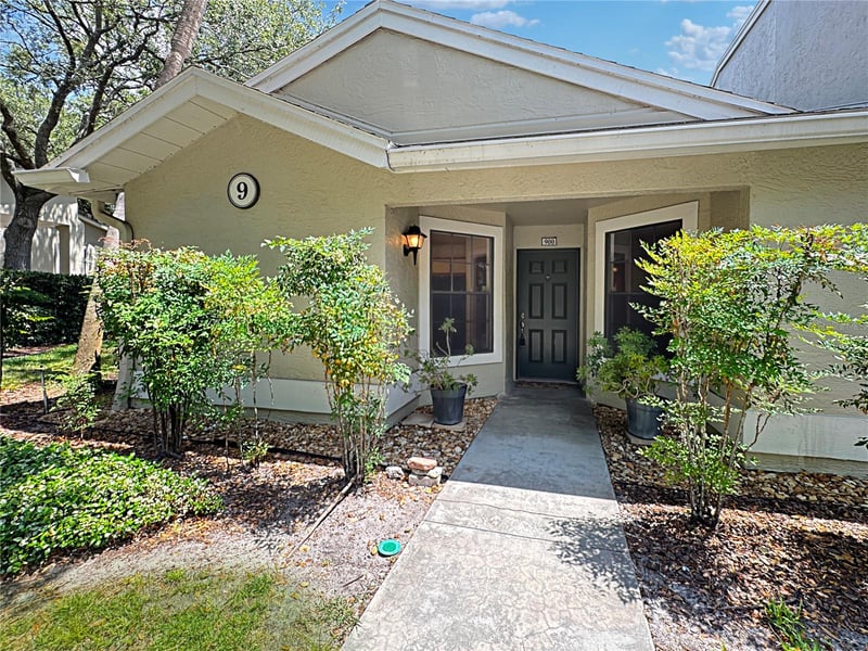 5100 Burchette Rd #900, Tampa, FL 33647