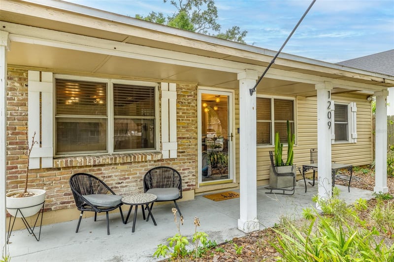 1209 North St, Tampa, FL 33604