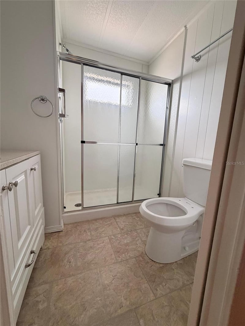 2514 17th Street Ln, Bradenton, FL 34205