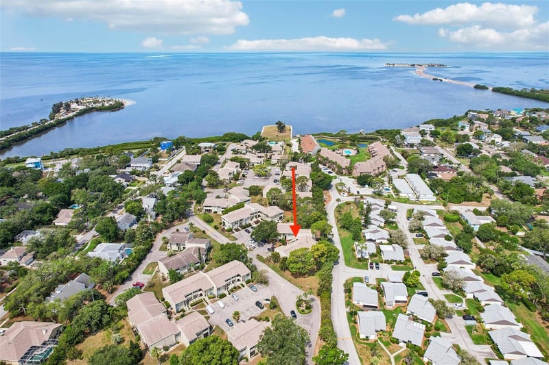 505 Windrush Bay Dr, Tarpon Springs, FL 34689