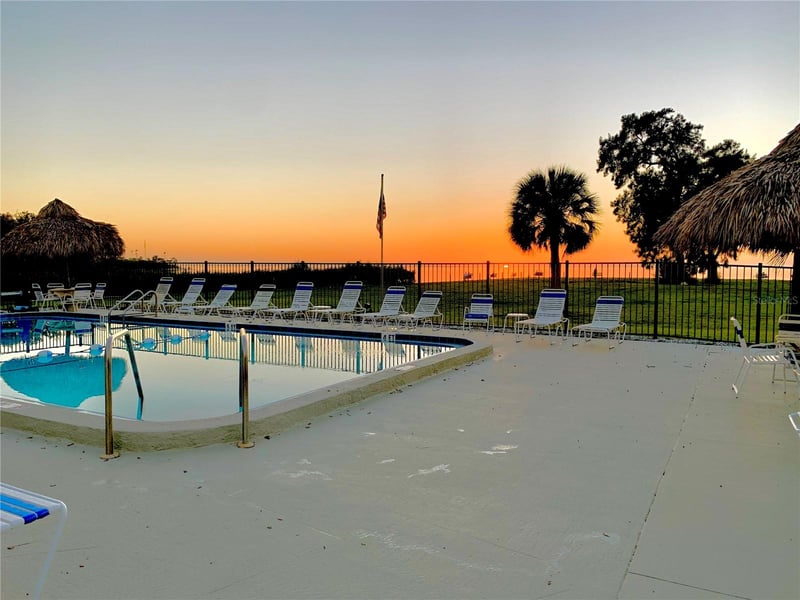 505 Windrush Bay Dr, Tarpon Springs, FL 34689