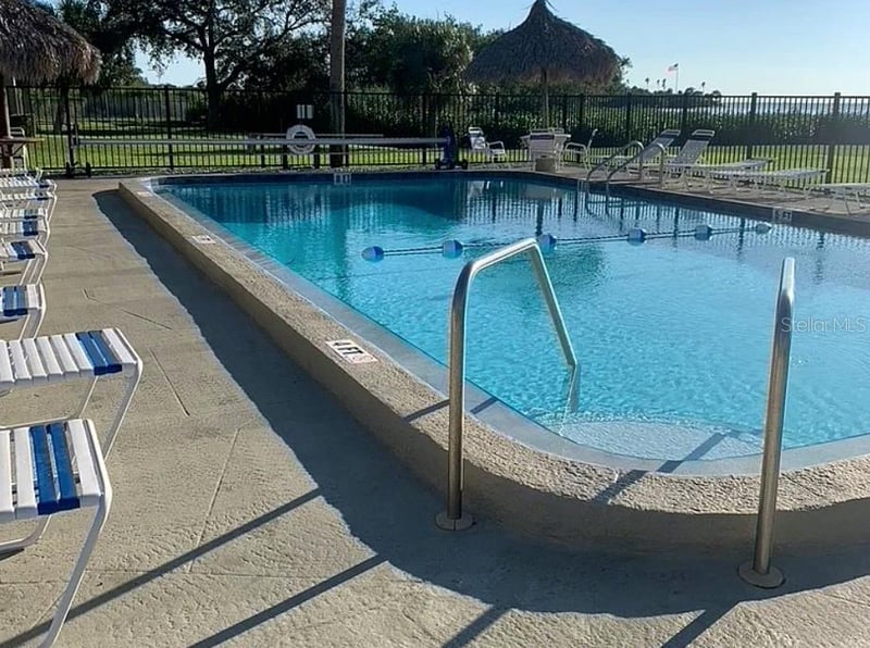 505 Windrush Bay Dr, Tarpon Springs, FL 34689