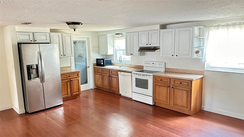 5891 93rd Ave, Pinellas Park, FL 33782