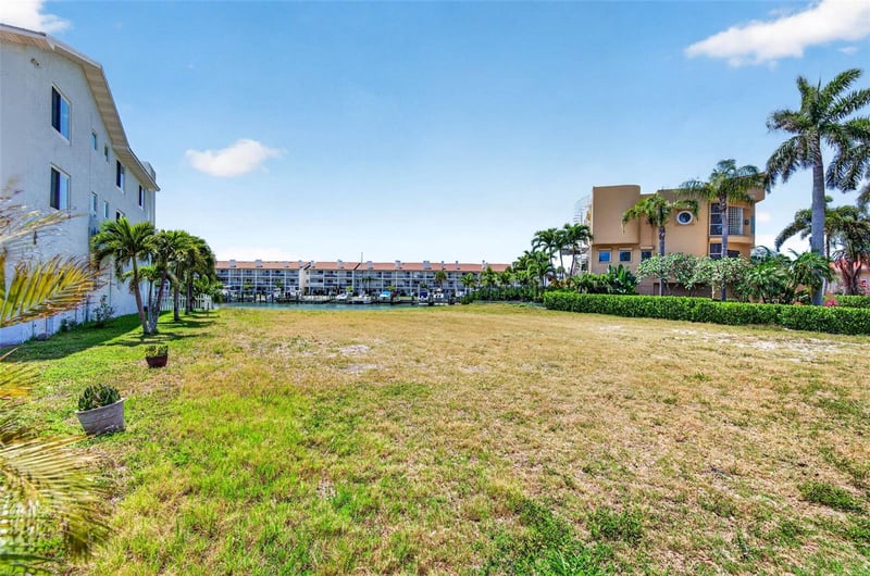 1 1st Ave, Tierra Verde, FL 33715