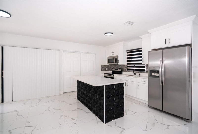 6403 Amundson St, Tampa, FL 33634