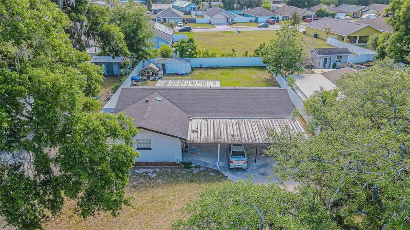 402 Eunice Dr, Plant City, FL 33563