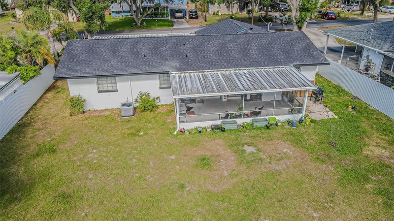 402 Eunice Dr, Plant City, FL 33563