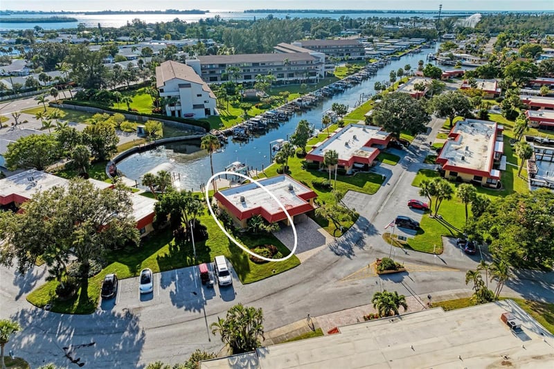 9409 Catalina Dr, Bradenton, FL 34210
