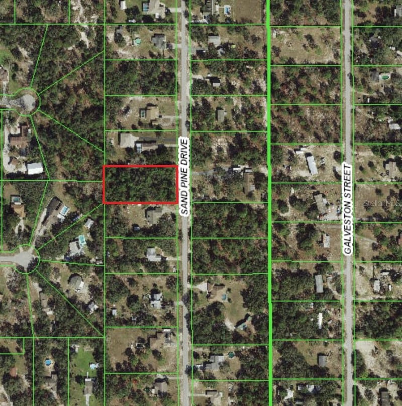 000 Sand Pine Dr, Spring Hill, FL 34610
