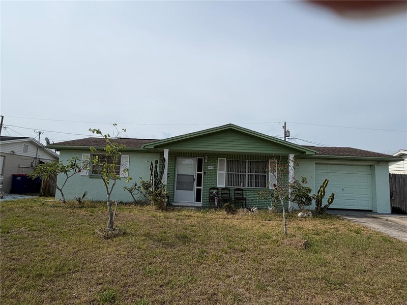 1467 Classic Dr, Holiday, FL 34691