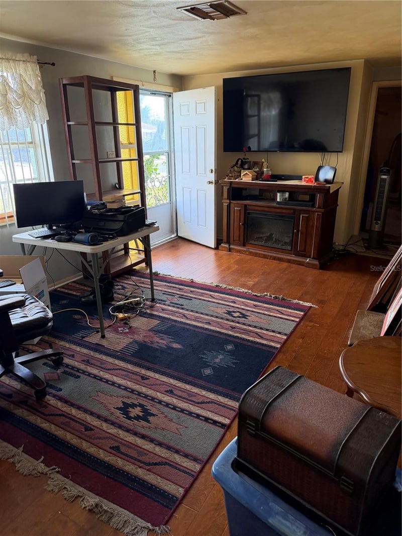 1467 Classic Dr, Holiday, FL 34691