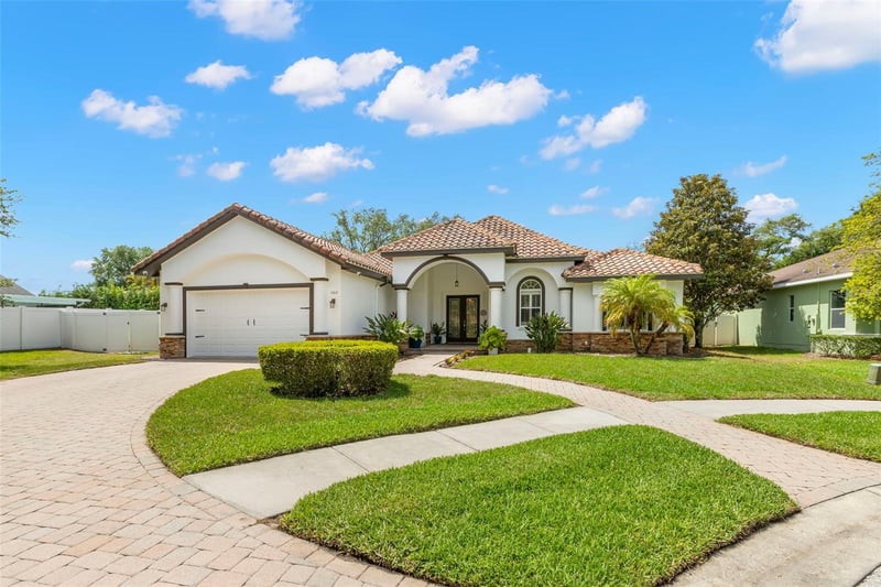 1502 River Ct, Tarpon Springs, FL 34689