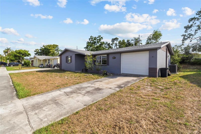 1623 Plum Tree Rd, Holiday, FL 34690