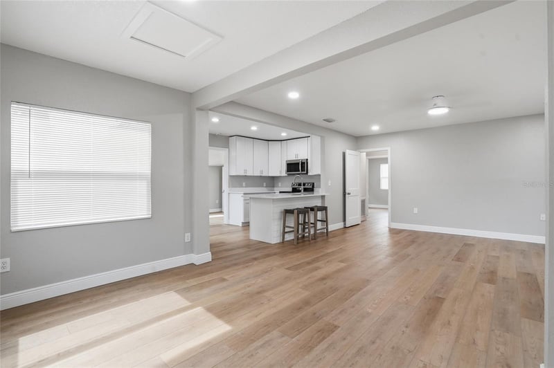 1013 Bask Dr, Tampa, FL 33603