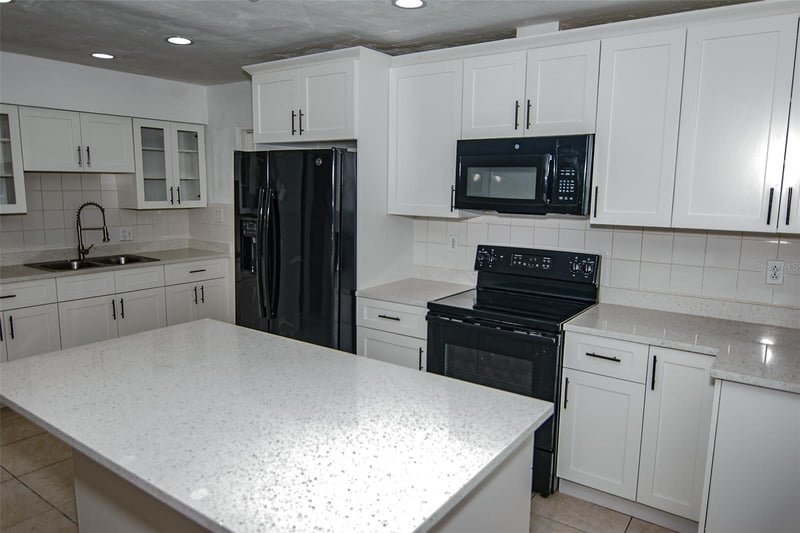 5810 Thatcher Ave, Tampa, FL 33614