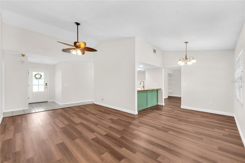 3619 Orangepointe Rd, Valrico, FL 33596