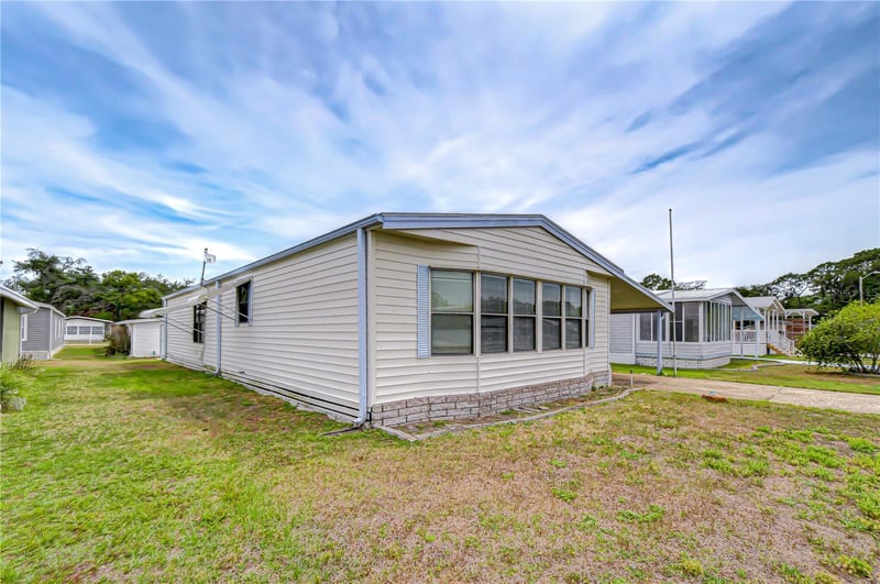 35804 Brisa Dr, Zephyrhills, FL 33541