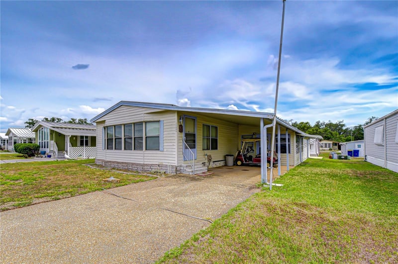 35804 Brisa Dr, Zephyrhills, FL 33541