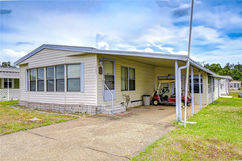 35804 Brisa Dr, Zephyrhills, FL 33541