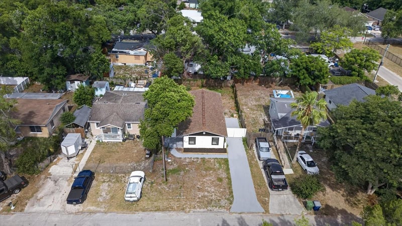 9405 Mary Ave, Tampa, FL 33612