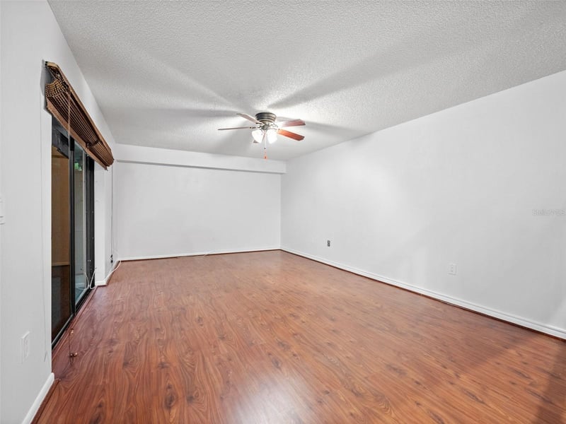2702 4th Ct, Palm Harbor, FL 34684
