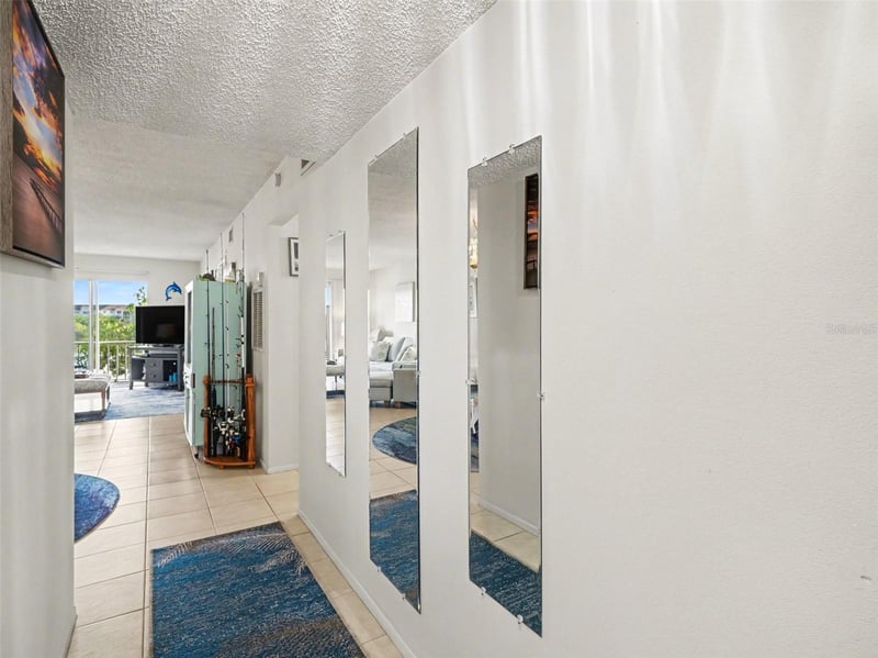 3915 Lake Bayshore Dr #306, Bradenton, FL 34205