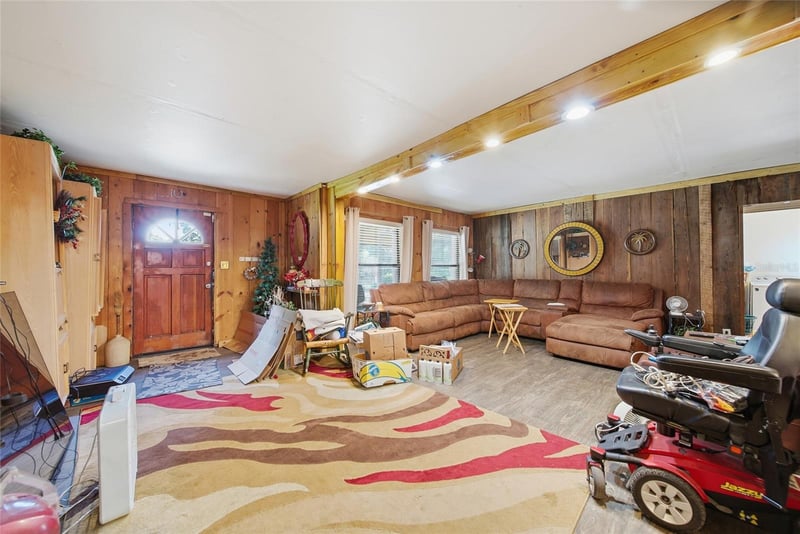 1418 Mcgee Rd, Plant City, FL 33565