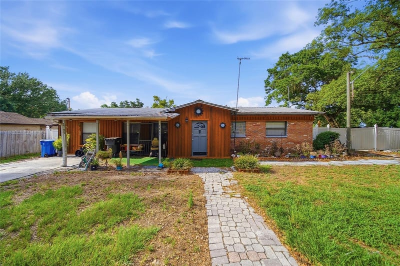 1418 Mcgee Rd, Plant City, FL 33565