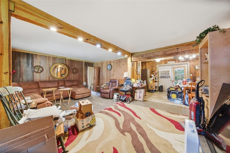 1418 Mcgee Rd, Plant City, FL 33565