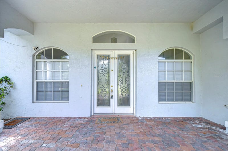 5103 Ashcrest Ct, Tampa, FL 33647