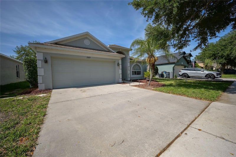 13425 Fladgate Mark Dr, Riverview, FL 33579