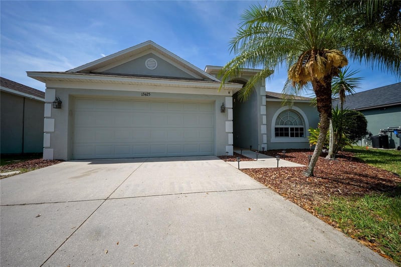 13425 Fladgate Mark Dr, Riverview, FL 33579