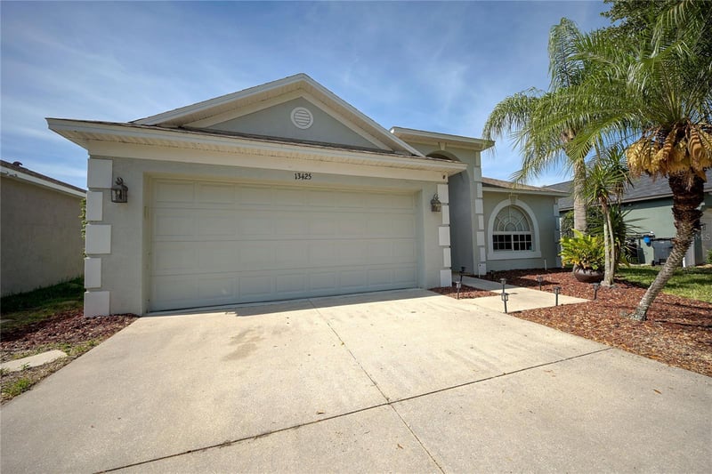 13425 Fladgate Mark Dr, Riverview, FL 33579