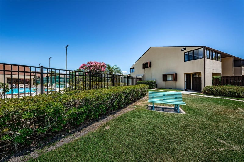 781 Village Lake Ter #101A, St Petersburg, FL 33716