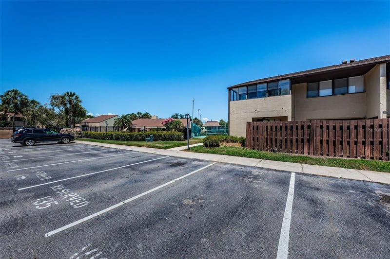 781 Village Lake Ter #101A, St Petersburg, FL 33716