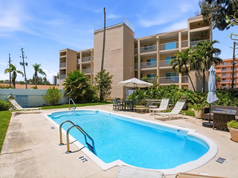 1005 Gulf Blvd #10, Indian Rocks Beach, FL 33785