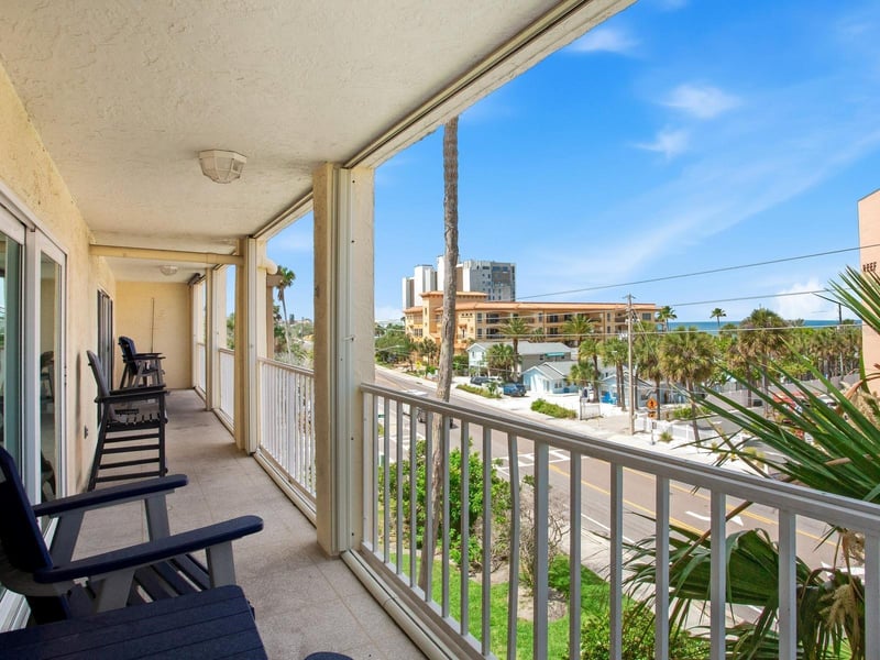 1005 Gulf Blvd #10, Indian Rocks Beach, FL 33785