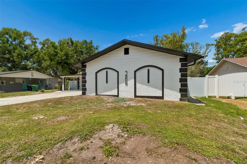 7906 Fremont Ave, Tampa, FL 33604