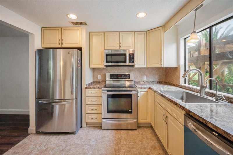 4434 Tucker Sq, New Port Richey, FL 34652